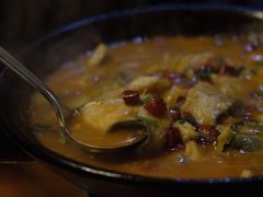 -临江餐馆二楼美食部落