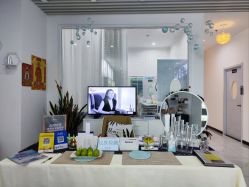 -黎蓓露·徒手骨雕蛋白抗衰·调肤管理