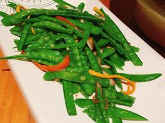 五彩花菇荷兰豆-云海肴·汽锅鸡·云南菜(天山百盛优客店)