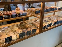 面包甜点陈列柜-慢熟面包店bud bread(孩儿巷店)