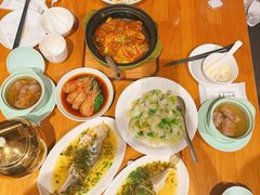 -乐忻皇朝(上海中心大厦店)