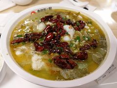 热炝酸菜黑鱼-鱼你在一起(国贸中海广场店)