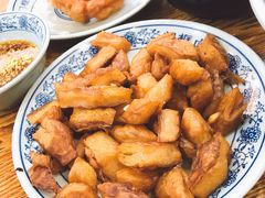 老北京炸咯吱-门框胡同百年卤煮(前门煤市街店)