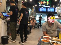 -马路牙子烧烤音乐酒馆(望京店)