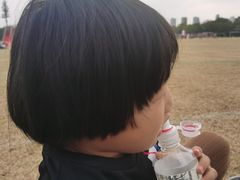 -Riverside河畔少儿足球培训(前滩店)
