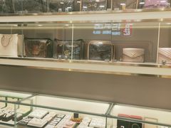 -恒一珠宝·回收黄金钻石奢侈品(灵岩南路店)