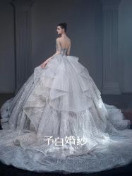 -予白婚纱礼服馆