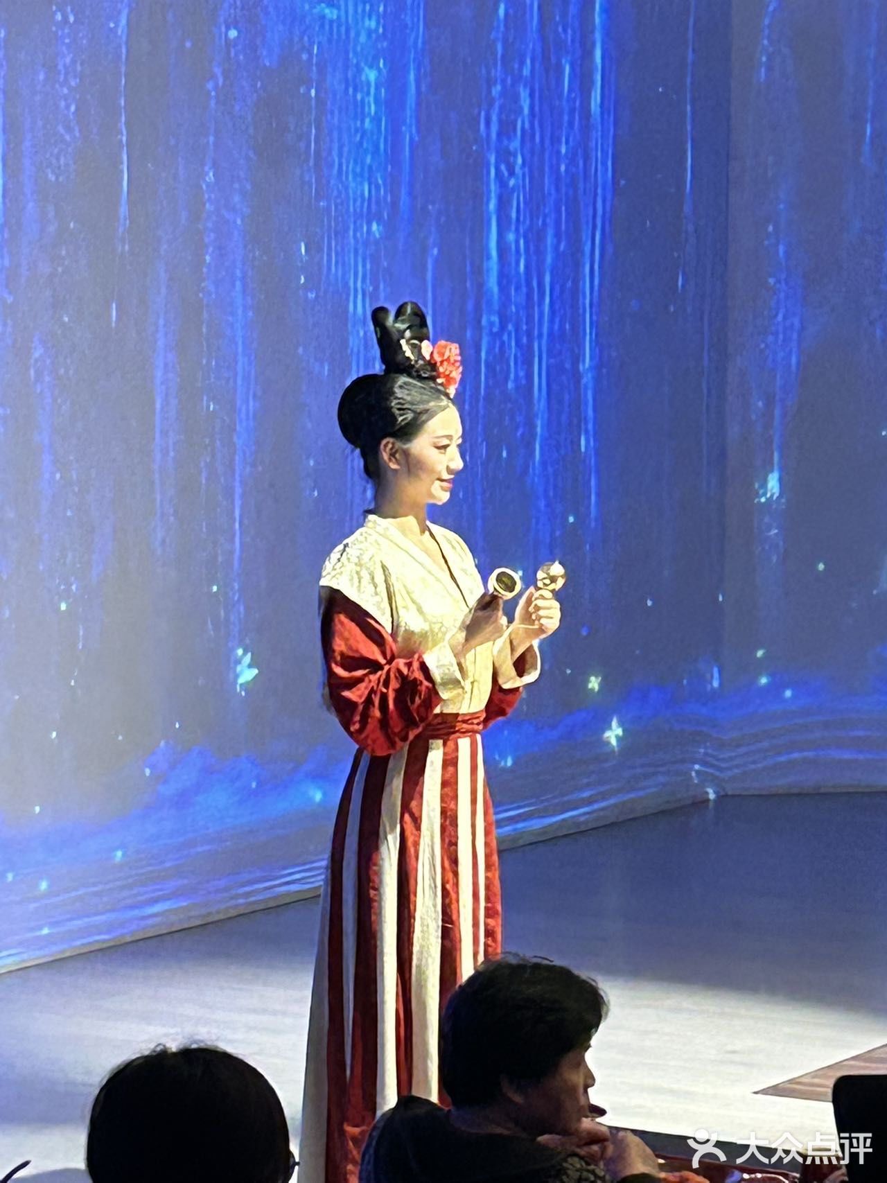  宫宴你还没来打过卡吗？  