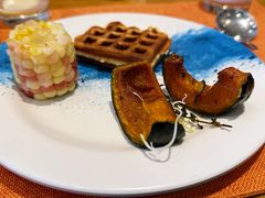 -亚龙湾希尔顿自助餐厅·海鲜·烧烤·沙滩BBQ·现场乐队