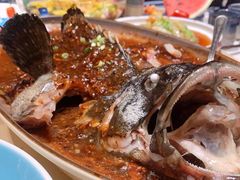 -八府香鸭·啫啫煲(华山路店)