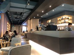 -瑞幸咖啡(外滩SOHO店)