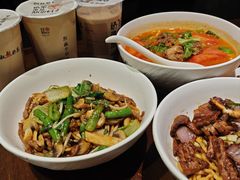 生爆牛肉面-寻裕记·现炒浇头面(人民广场店)