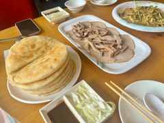 肚肉拼大盘-李连贵熏肉大饼(兴工街店)