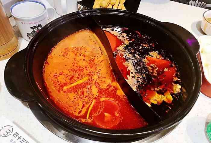 四十三号仓库牛串串辣卤火锅(天洁店)-"锅底是是属于重口的那种 我