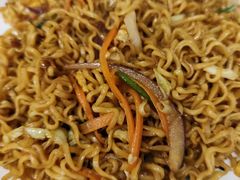 -泉哥小平房串店