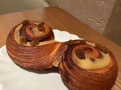 -VERIE BAKEHOUSE