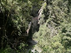 -龙水峡地缝景区