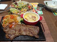 -豪客来牛排(空港华联店)