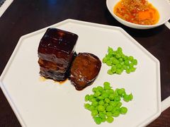 鲍鱼红烧肉-杭州西子湖四季酒店·金沙厅