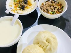 -天天大肉包