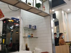 -鸿图茶餐厅•27年老字号(云峰花园店)