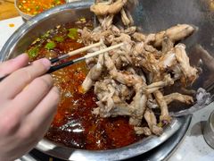 -肖肖酸萝卜鱼火锅(总店)