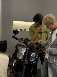 -老肖男士理发店