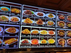 -八府香鸭·啫啫煲(华山路店)