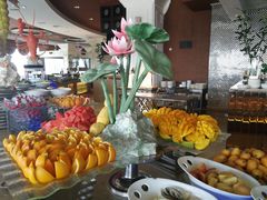 -荣誉国际酒店-云顶旋转餐厅