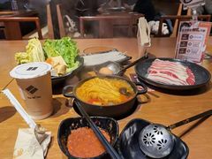 -呷哺呷哺(普陀乐购真北店)