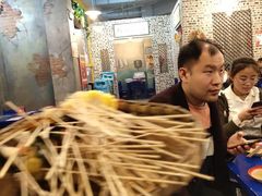 -马路边边串串香(涑河南街店)