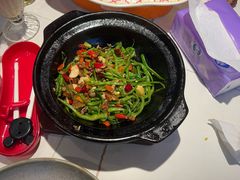 -阿瓦山寨·湘菜现炒·剁椒鱼头王(咸阳总店)