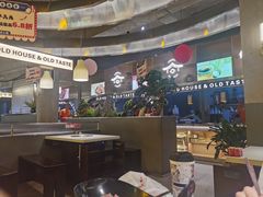 -老房老舍重庆火锅(假日城市店)