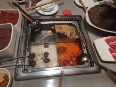 -海底捞火锅(高新万达店)