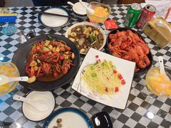 -老鄞江清水龙虾•赵赵家(江北店)