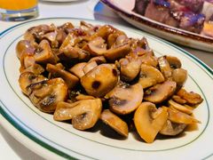 -Wolfgang’s Steakhouse 沃夫冈牛排馆(上海白玉兰广场店)