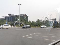 -融创茂-停车场