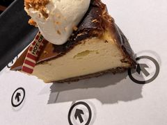 -HOT CRUSH趁热集合·现烤面包(上海环球港店)