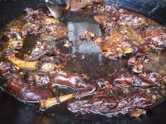 门口大锅炖着羊肉-南花桥羊肉馆老字号(乌镇店)