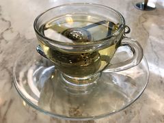 -La Mer Restaurant & Lounge