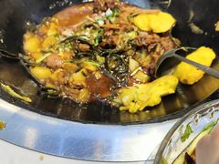 -雪乡人家东北菜·铁锅炖一切(高斯路店)