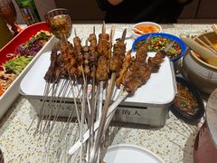 -小董哥烤串·爆汁大油边(故宫店)