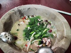 -姚记抚仙湖石锅鱼庄