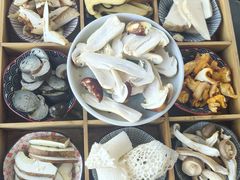 -野菌皇海景野生菌火锅(滨海大道店)