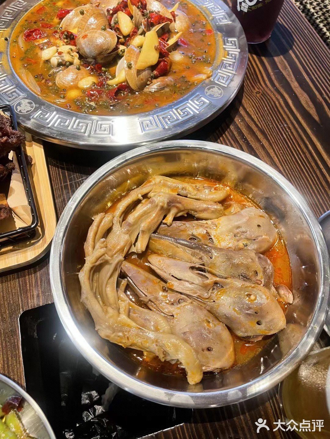 火遍全国的东北必吃榜品牌破店来武汉花园道了