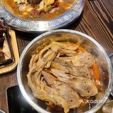 火遍全国的东北必吃榜品牌破店来武汉花园道了