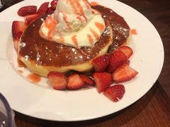 -Pancakes on the rocks(Darling Harbour)