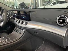 -宁波之星奔驰4S店(海曙店)