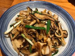 小炒野山菌-溢香苑瓦罐(前进路店)