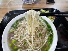 -陇上全荟兰州传统牛肉面(延吉路店)
